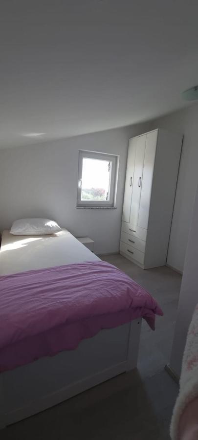 Apartmani Lanterna Крк Екстер'єр фото