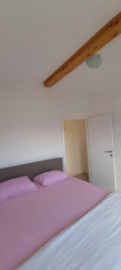 Apartmani Lanterna Крк Екстер'єр фото
