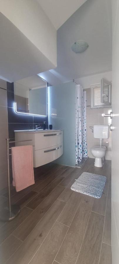 Apartmani Lanterna Крк Екстер'єр фото