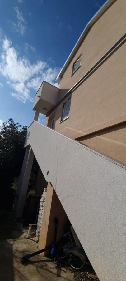 Apartmani Lanterna Крк Екстер'єр фото
