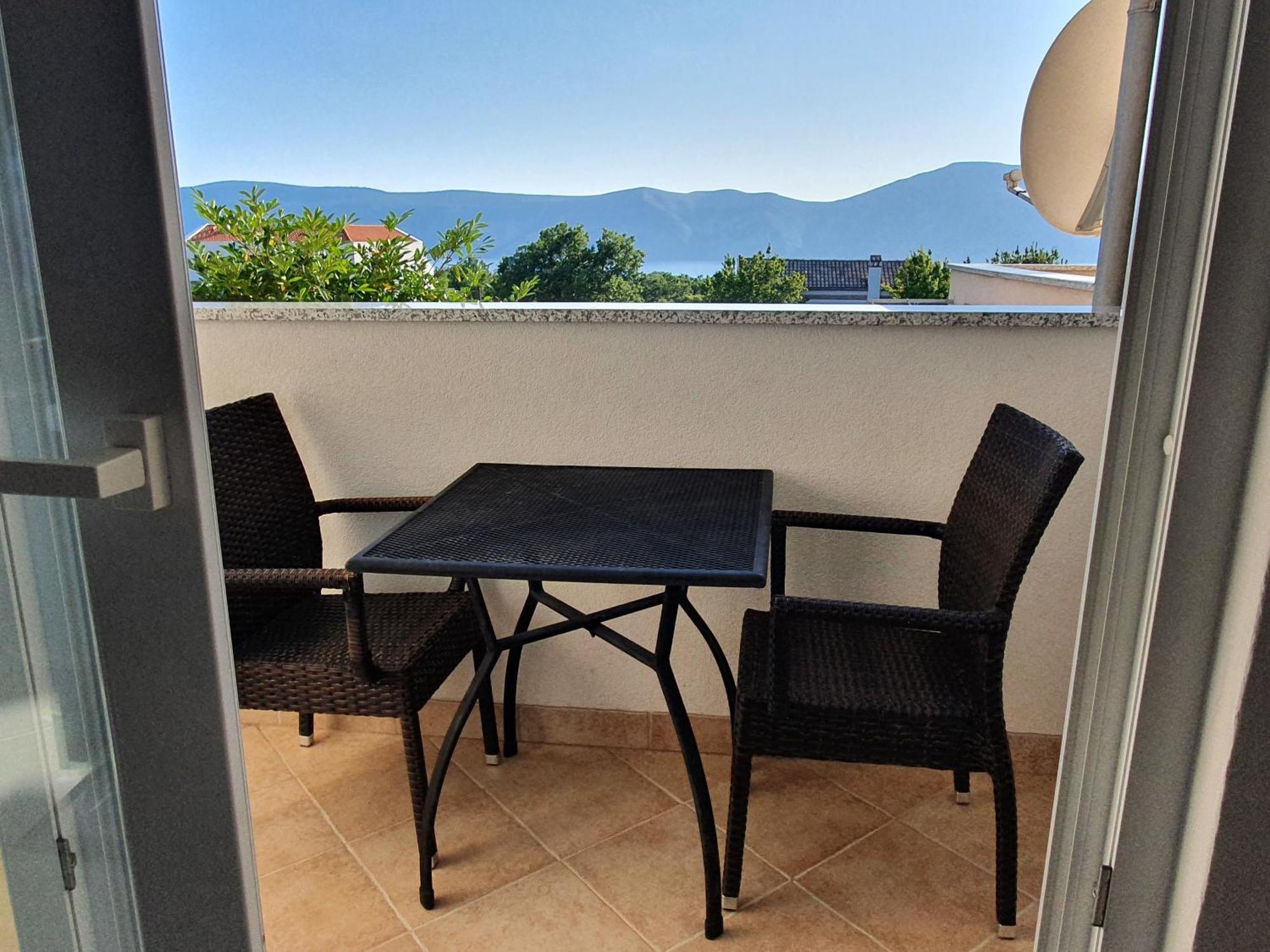 Apartmani Lanterna Крк Екстер'єр фото